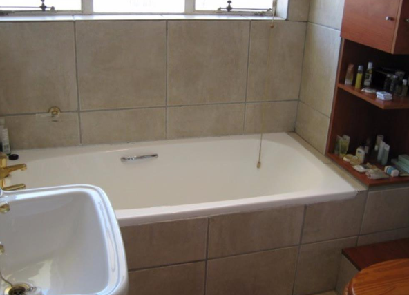 To Let 2 Bedroom Property for Rent in Green Point Western Cape